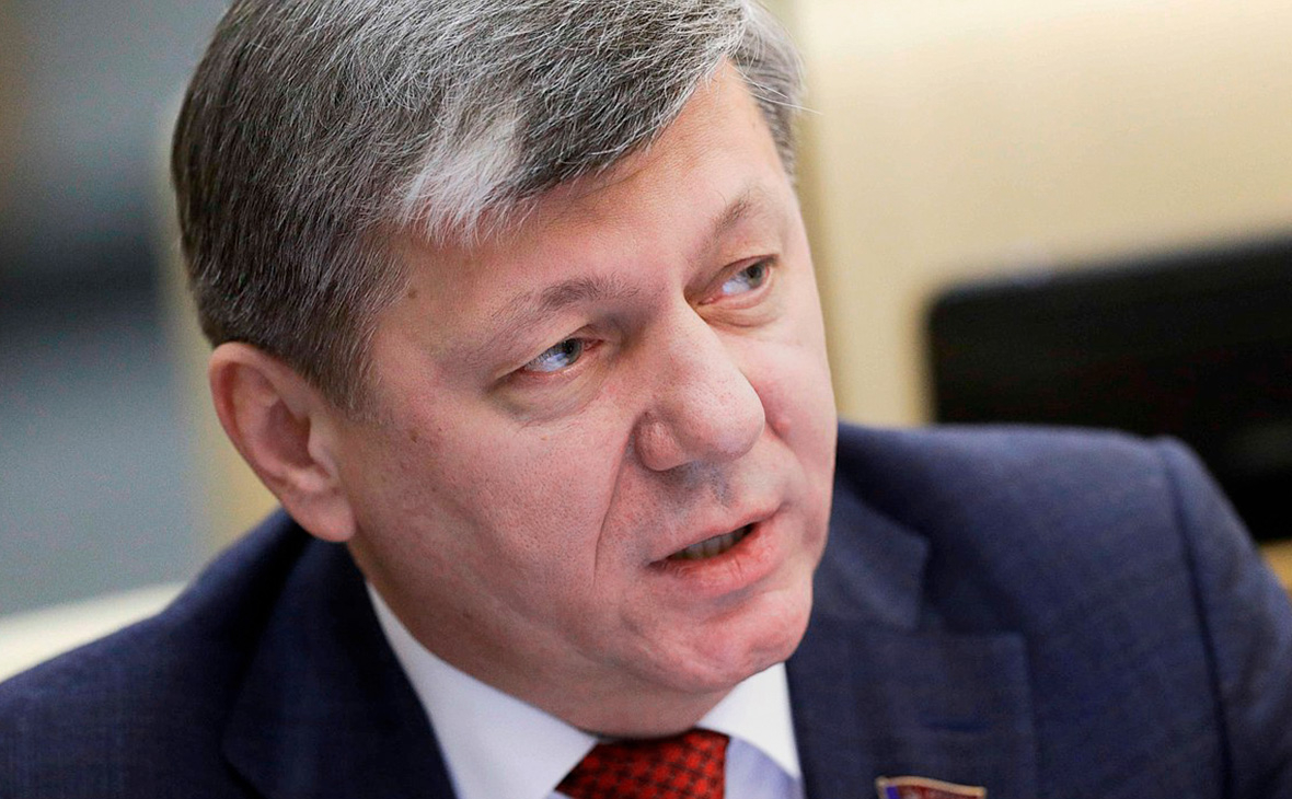 Дмитрий Новиков
