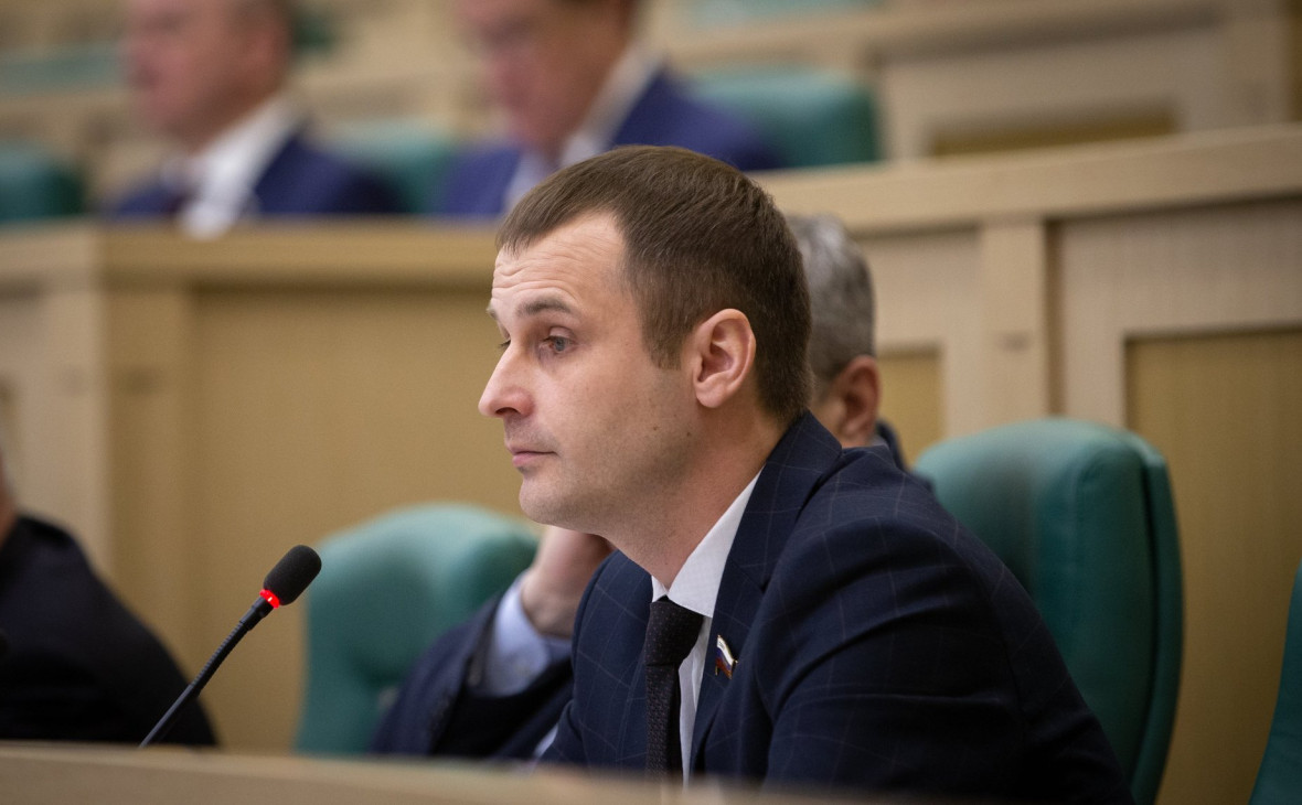 Сергей Леонов