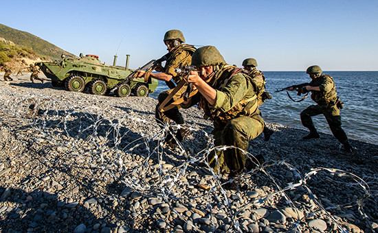Военнослужащие во время учений «Кавказ-2012»