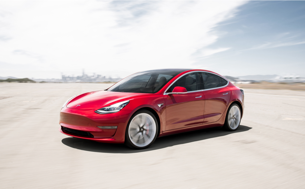 Электромобиль Model 3