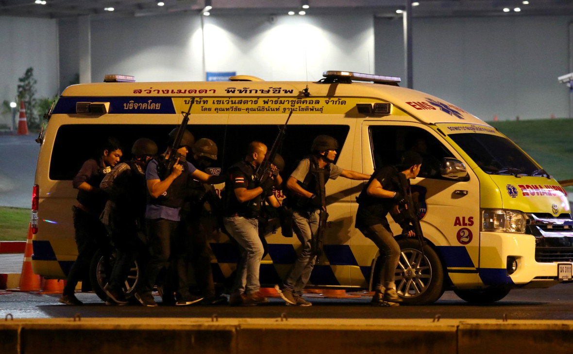 Полиция ликвидировала устроившего стрельбу в Таиланде военного