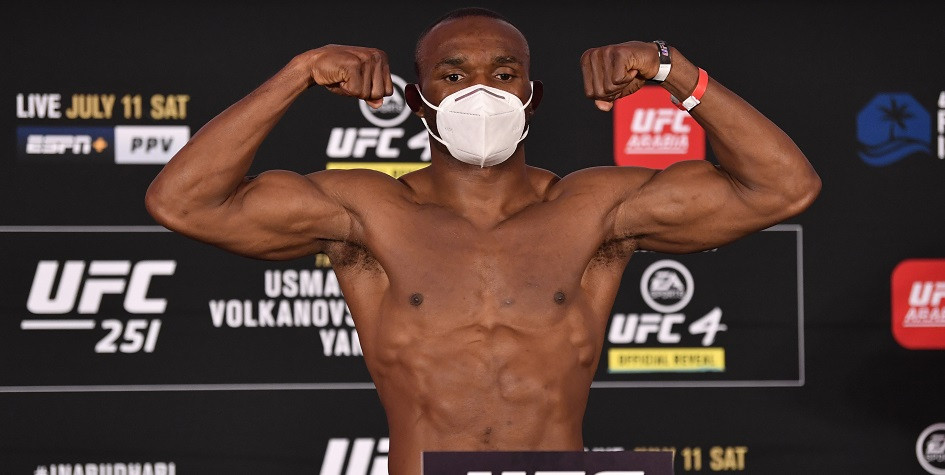 Чемпион UFC в полусреднем весе Камару Усман