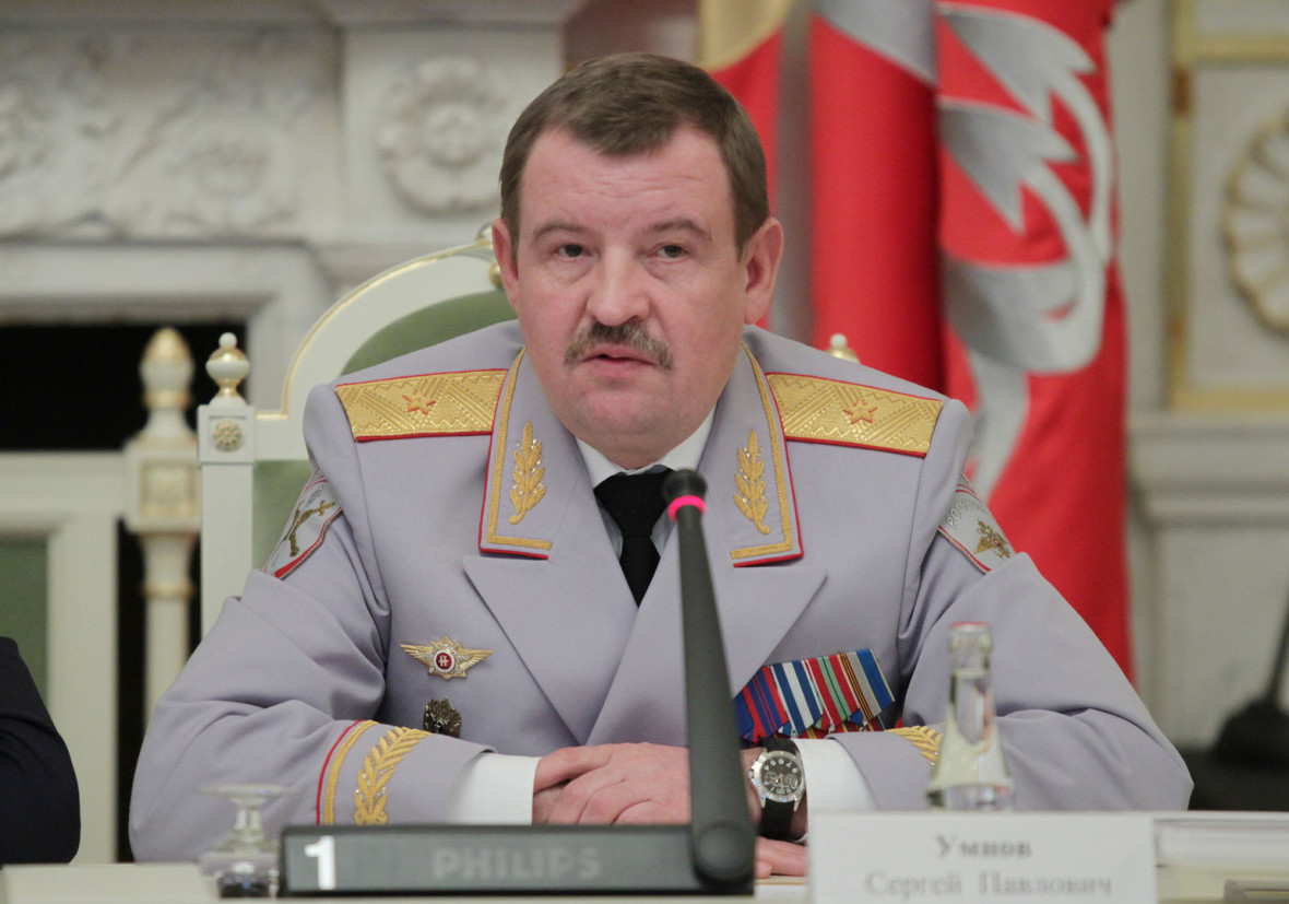 Начальник ГУВД по СПб и ЛО Сергей Умнов
