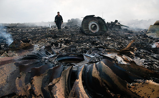 Обломки Boeing 777 рейса MH17