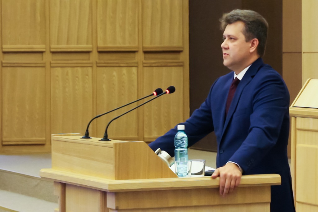 Министр финансов и налоговой политики Виталий Голубенко