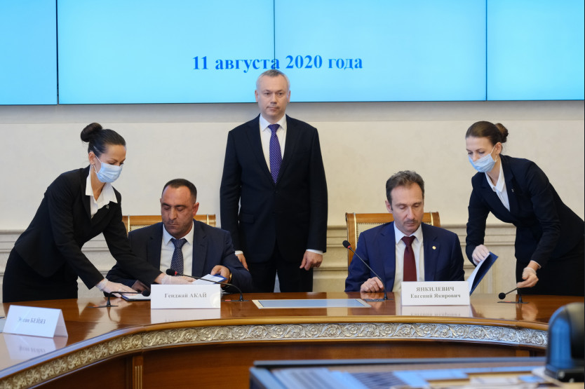 Подписание контракта