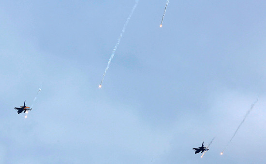 Американские истребители F-16