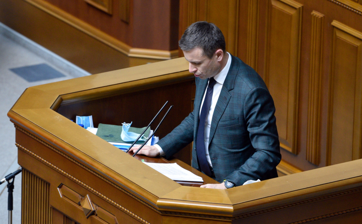 Министр финансов Украины Сергей Марченко на заседании Верховной рады