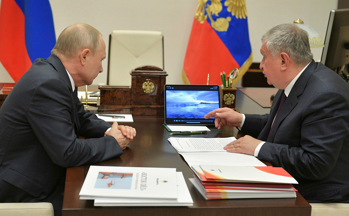 Владимир Путин и Игорь Сечин