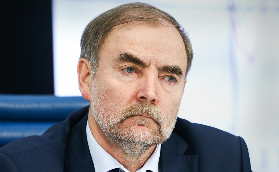 Анатолий Голомолзин