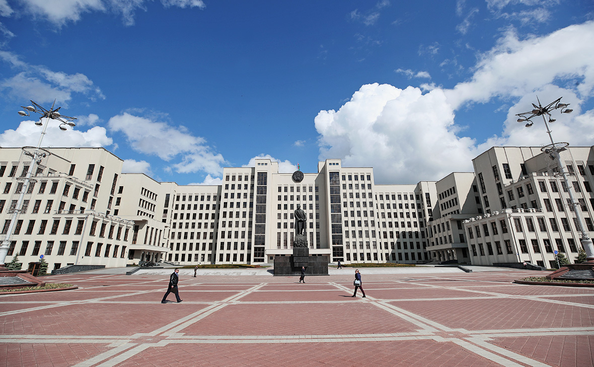 Дом правительства Республики Беларусь на площади Независимости в Минске