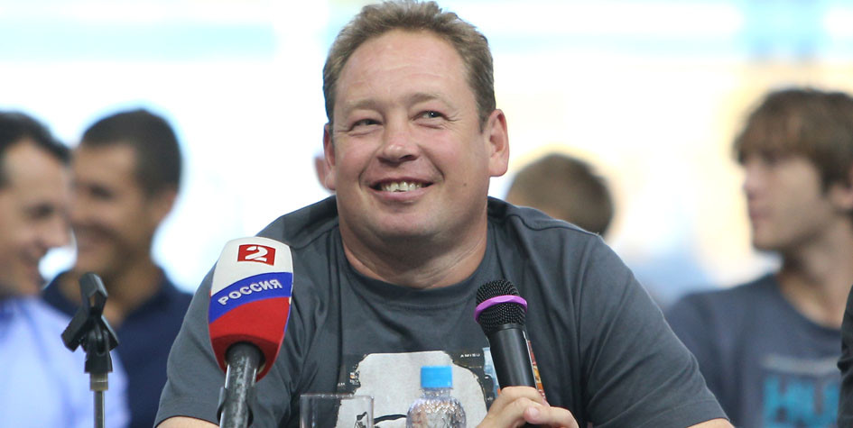 Слуцкий: «Выступление за границей стало бы полезным для игроков сборной»