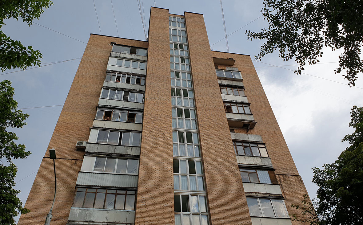 Жилой дом на улице Приорова 38, где было совершенно убийство