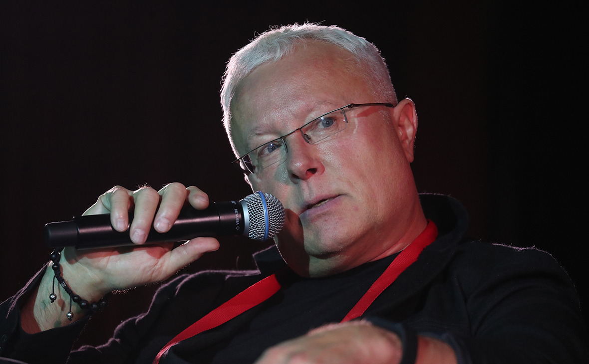 Александр Лебедев