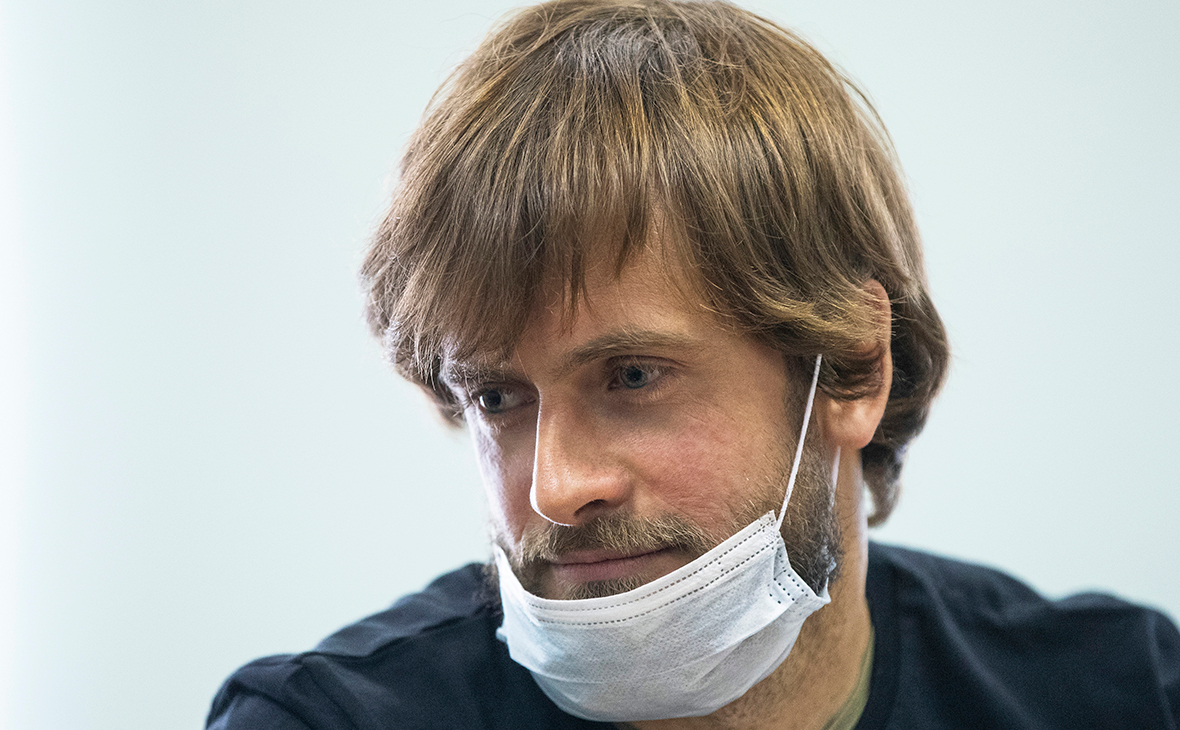 Петр Верзилов