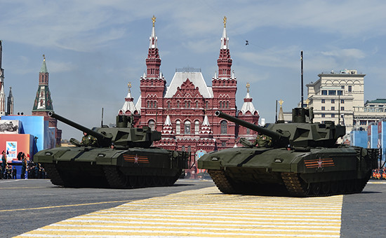 Новейшие танки «Армата» на Красной площади 9 мая 2015 года