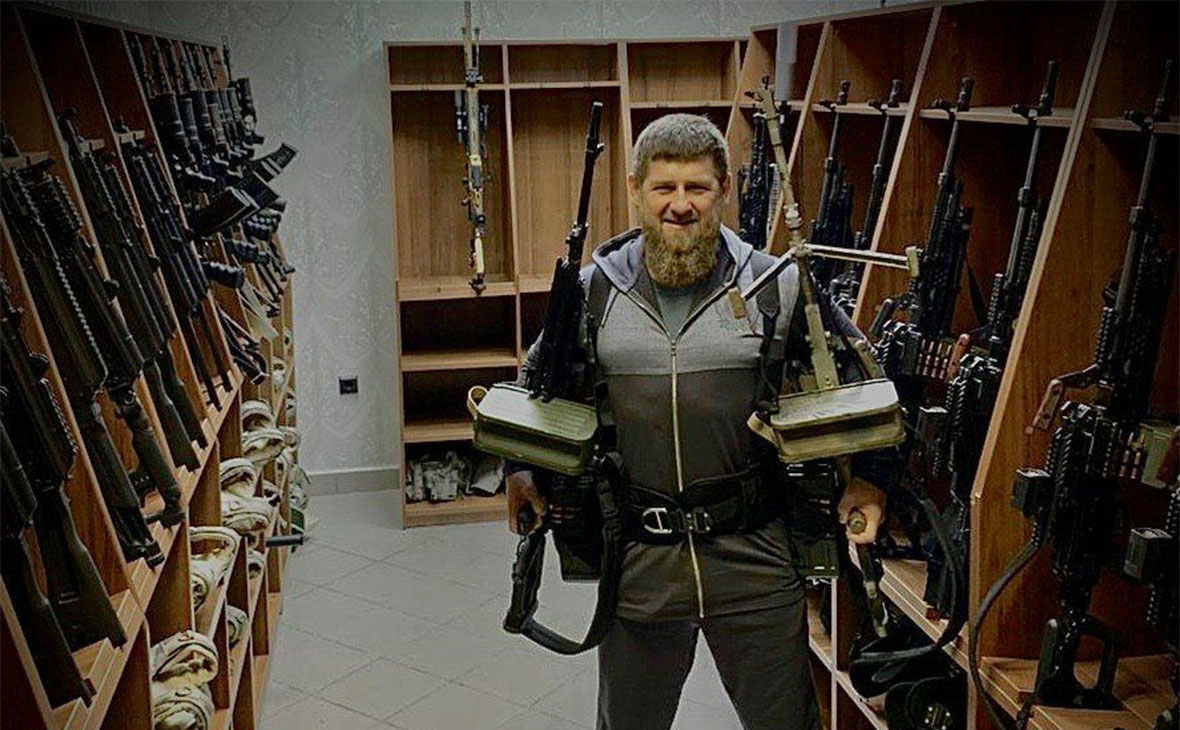 Кадыров ответил на новые санкции США фотографией с пулеметами ...