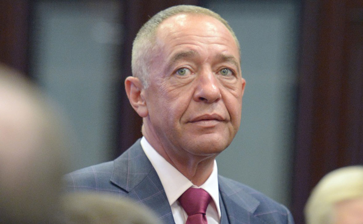 Михаил Лесин