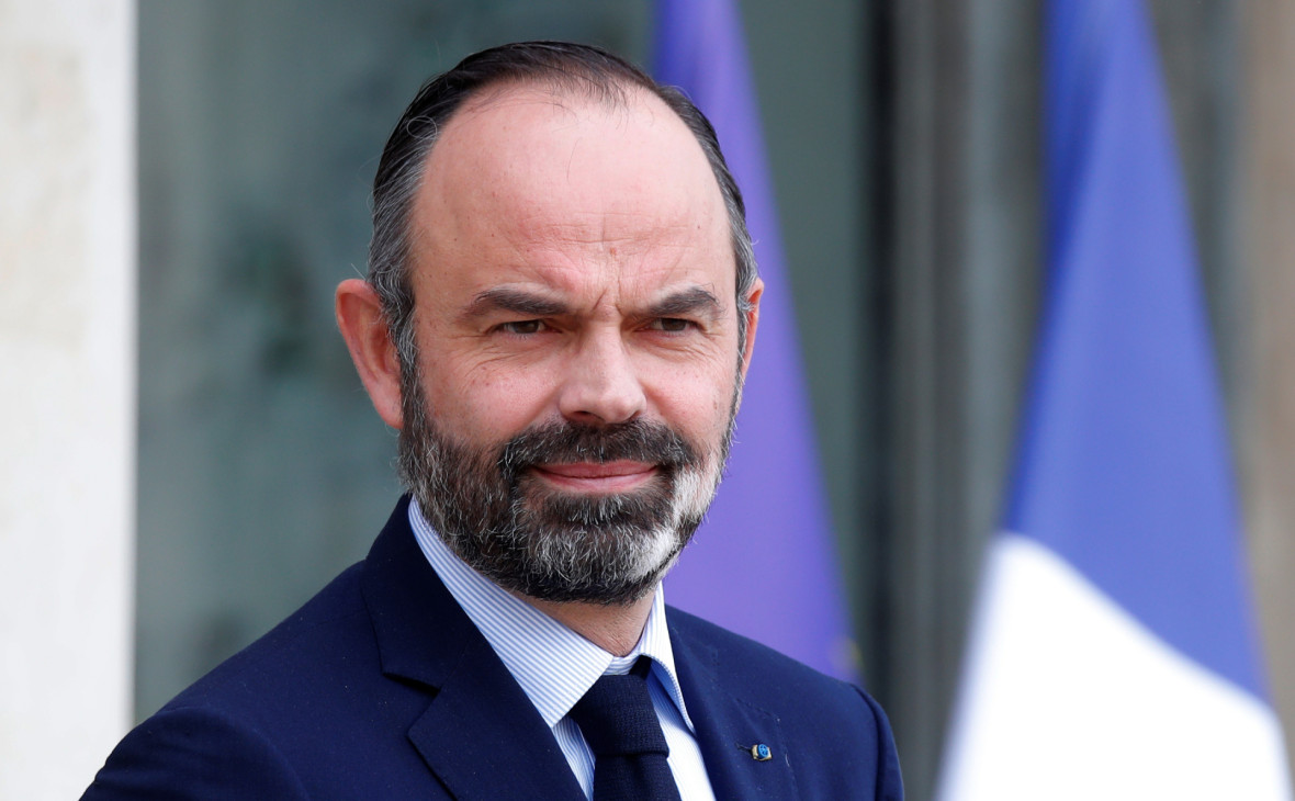 В парламент Франции внесли вопрос о вотуме недоверия правительству