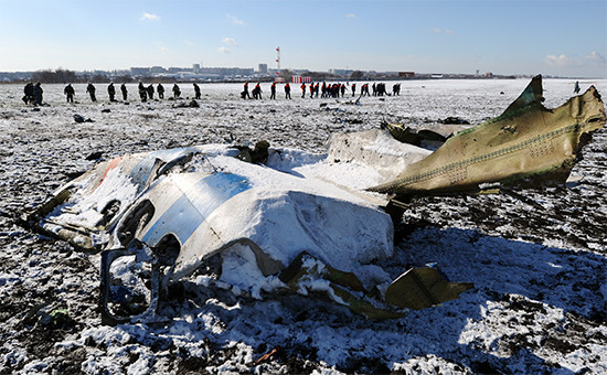 Место крушения Boeing 737-800 в Ростове-на-Дону