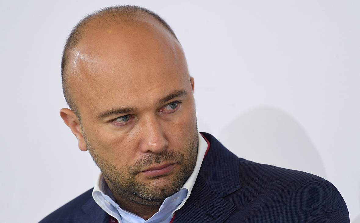 Дмитрий Мазуров