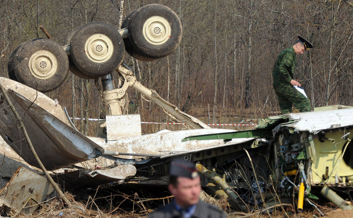 Место крушения Ту-154 президента Польши Леха Качиньского. 2010 год