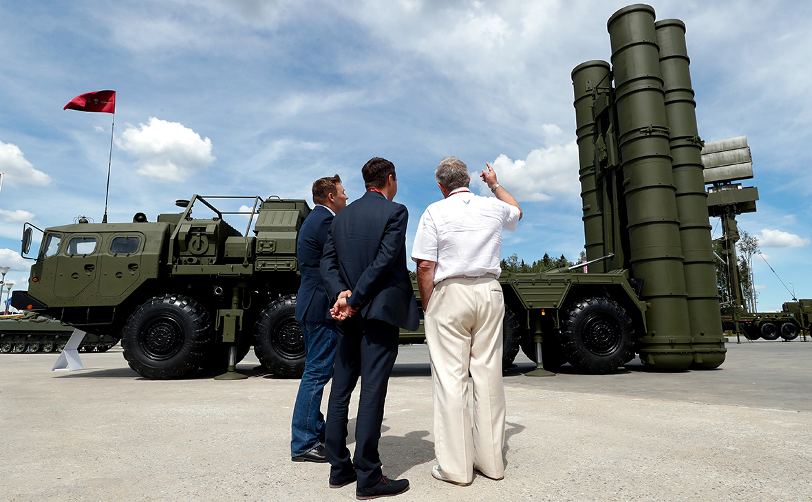 Зенитный ракетный комплекс С-400