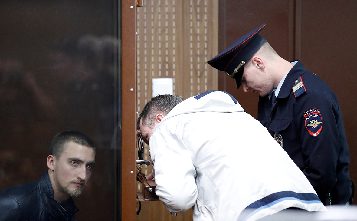 Павел Устинов
