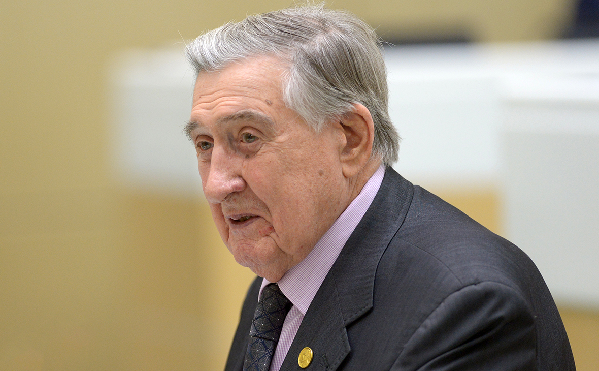 Владимир Долгих