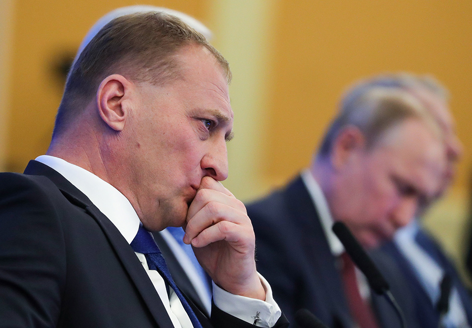 На первом плане: президент Национального объединения застройщиков жилья (НОЗА), председатель совета директоров и владелец корпорации «Баркли» Леонид Казинец
