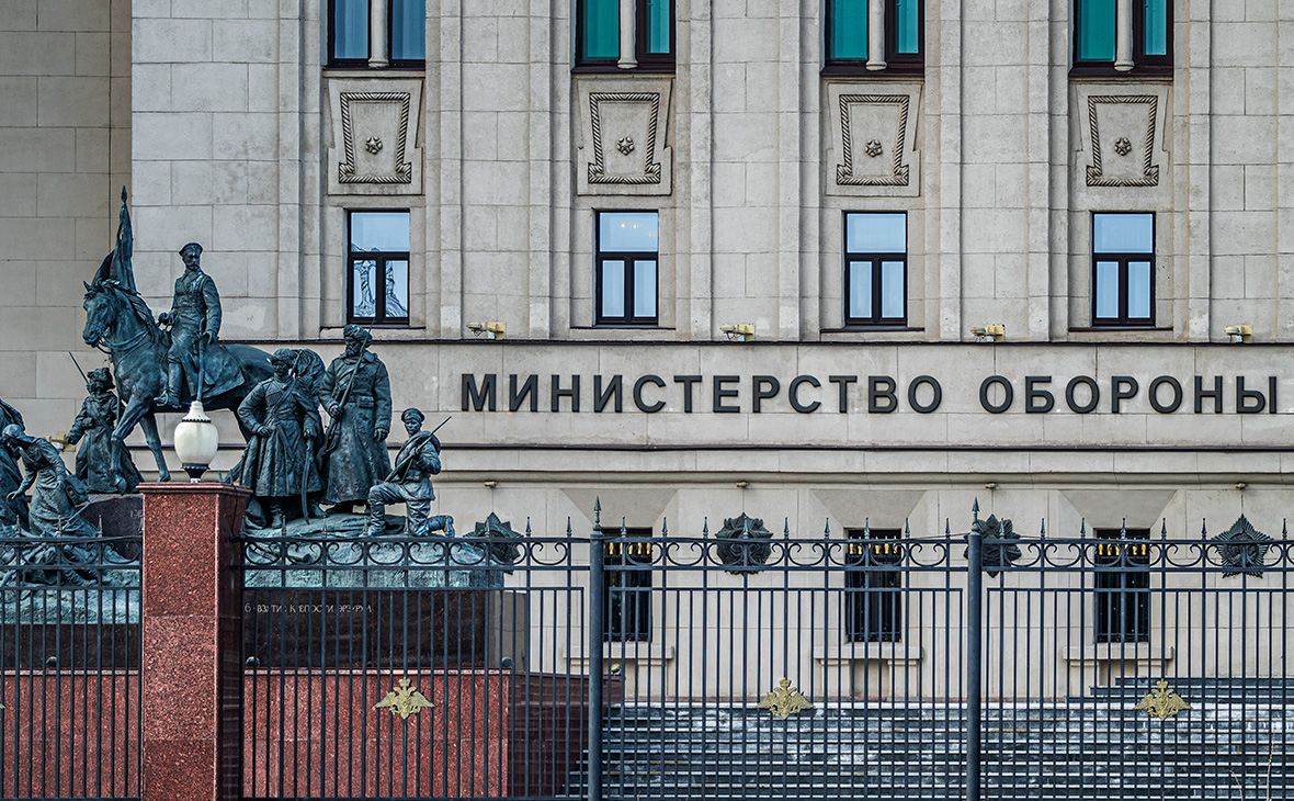 Здание Министерства обороны России на Фрунзенской набережной, Москва