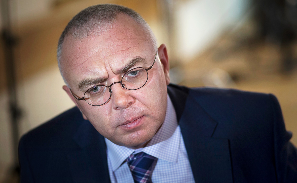 Павел Лобков