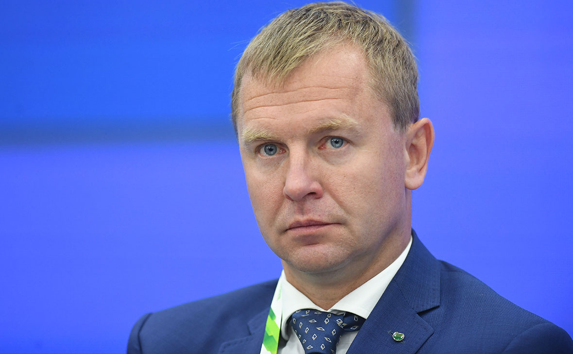 Анатолий Попов