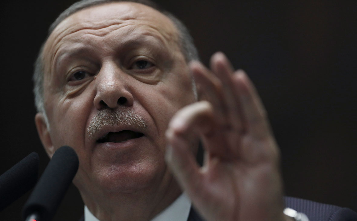Эрдоган обвинил Россию в руководстве войной в Ливии