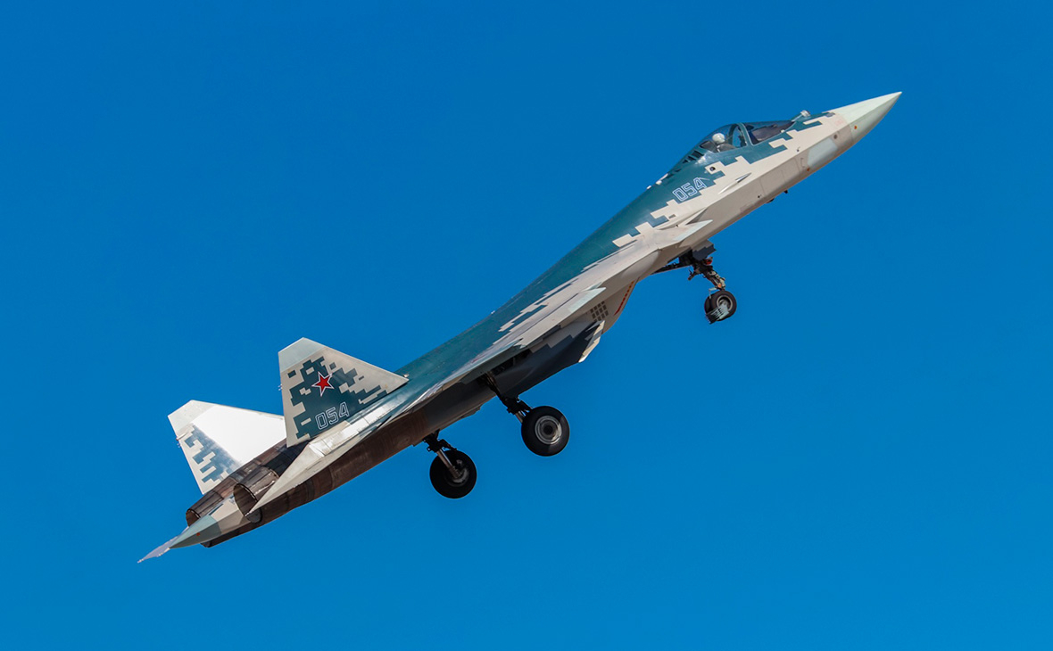 Истребитель пятого поколения Су-57