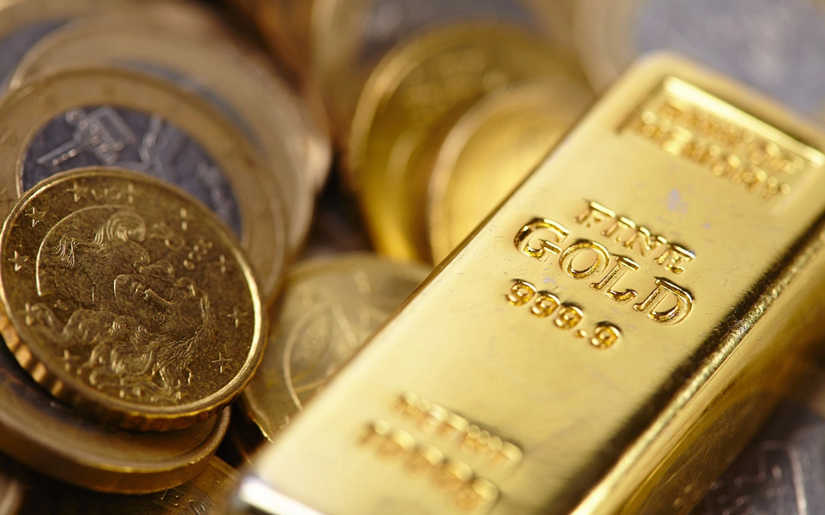 Россияне купили за год 95 тонн золотых слитков