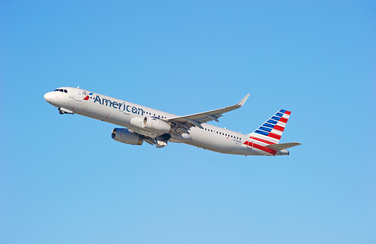 American Airlines отменила более 1,4 тыс. рейсов в выходные