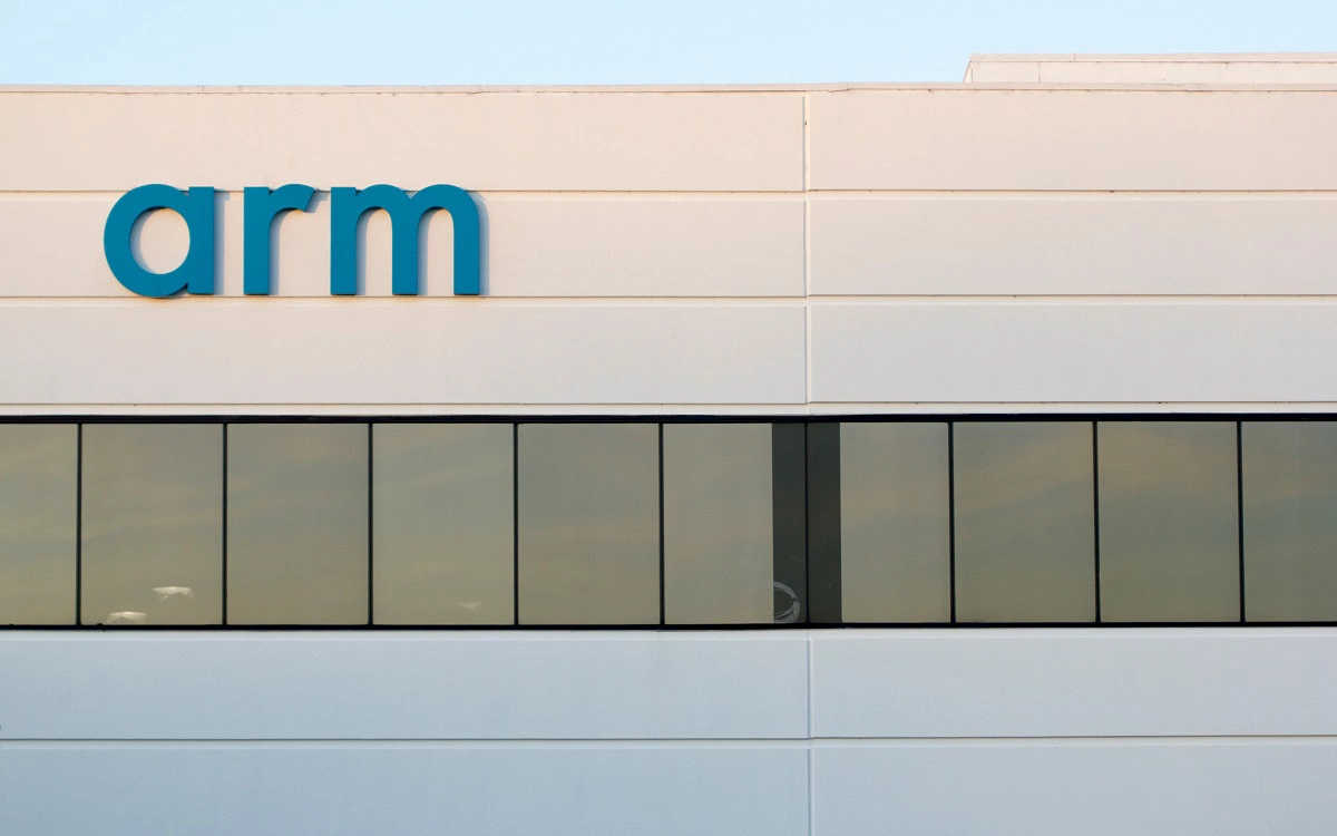 Чипмейкер Arm по итогам IPO был оценен более чем в $54 млрд