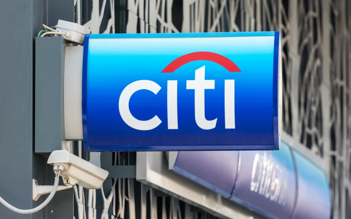 Citi оштрафовали на $79 млн за вызвавшую обвал рынков ошибку трейдера