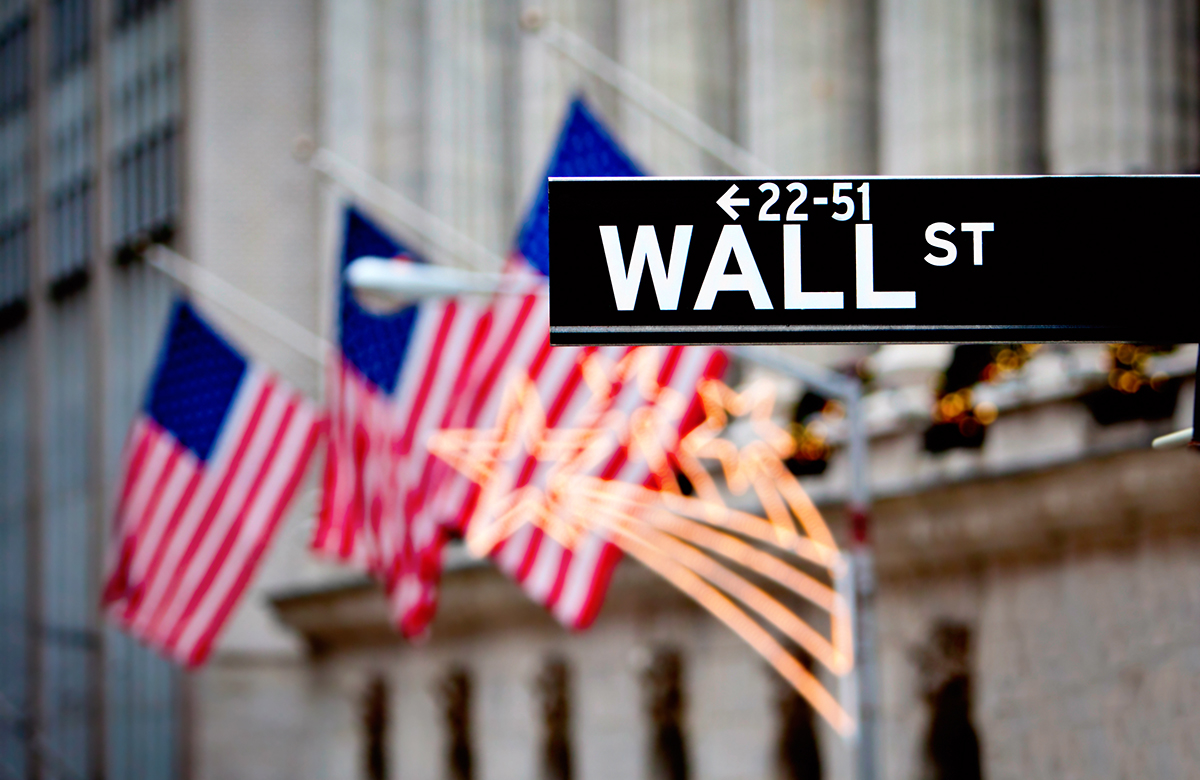 Вложения в фонды акций США выросли на оптимизме в отношении «омикрона»
