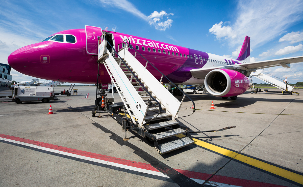 Wizz Air сократит число рейсов из-за забастовок. Акции упали на 5%