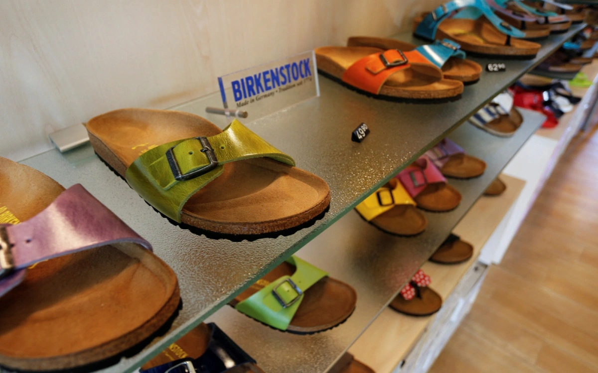 Обувная компания Birkenstock сообщила о планах привлечь $1,6 млрд на IPO