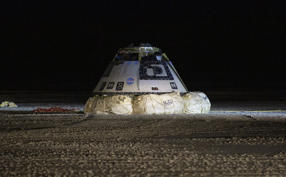 Boeing успешно завершила первую миссию челнока Starliner