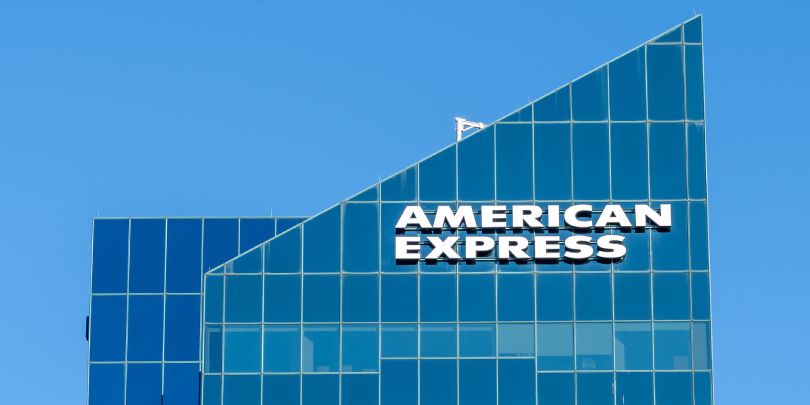 American Express увеличила квартальную прибыль в 9 раз