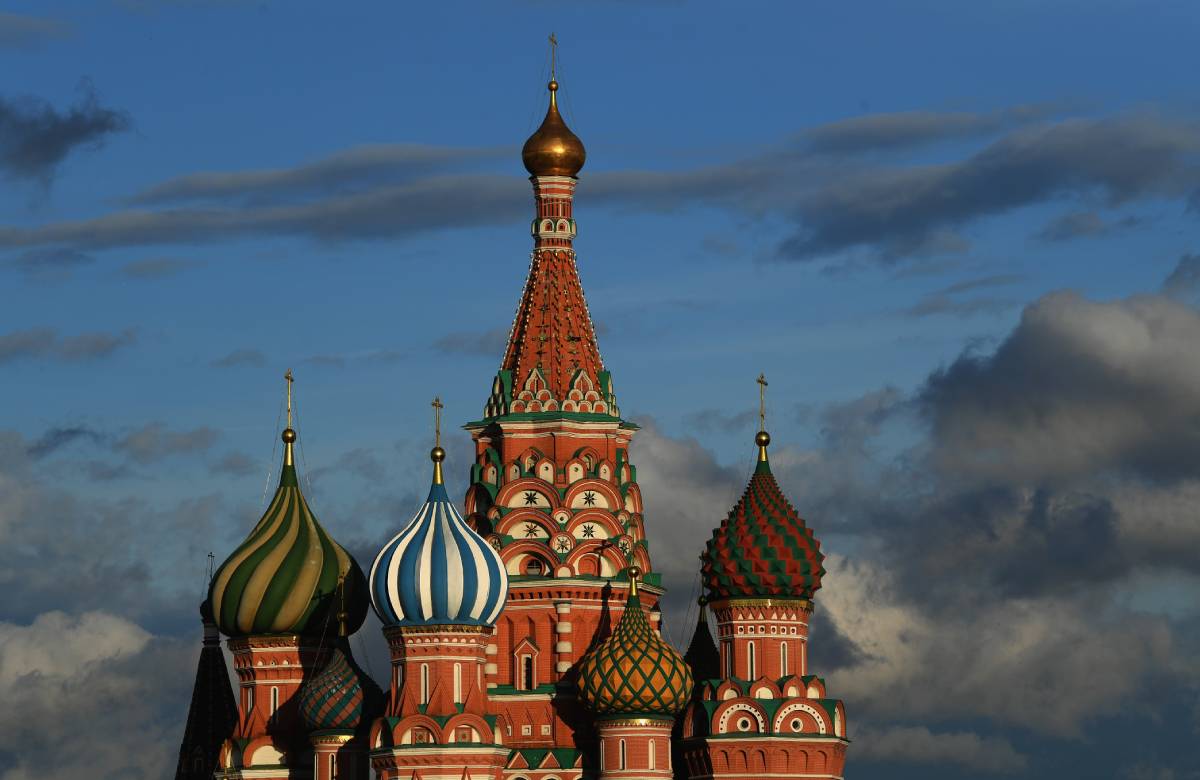 Акции крупных российских банков падают на фоне санкционных опасений