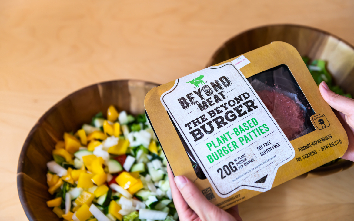 Производитель растительного мяса Beyond Meat открыл первый завод в Китае