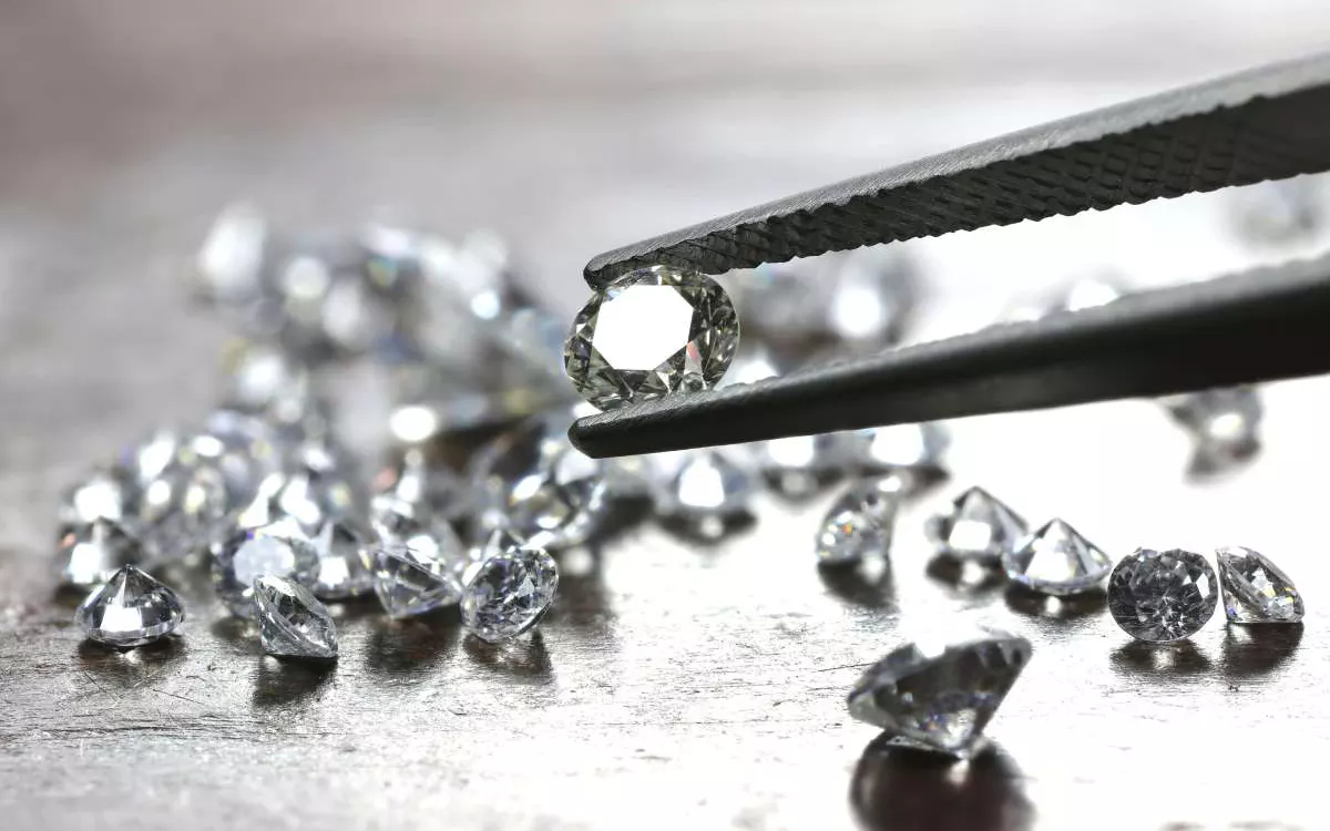 Акции АЛРОСА подскочили более чем на 3% на новостях о ввозе алмазов в ЕС