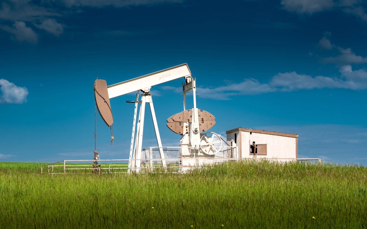 «БКС Мир инвестиций» назвал фаворита в нефтегазовом секторе на 2023 год
