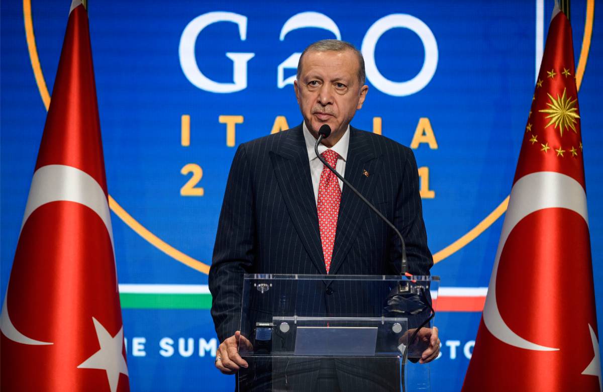 Эрдоган призывает снизить процентные ставки. Лира обновила антирекорд