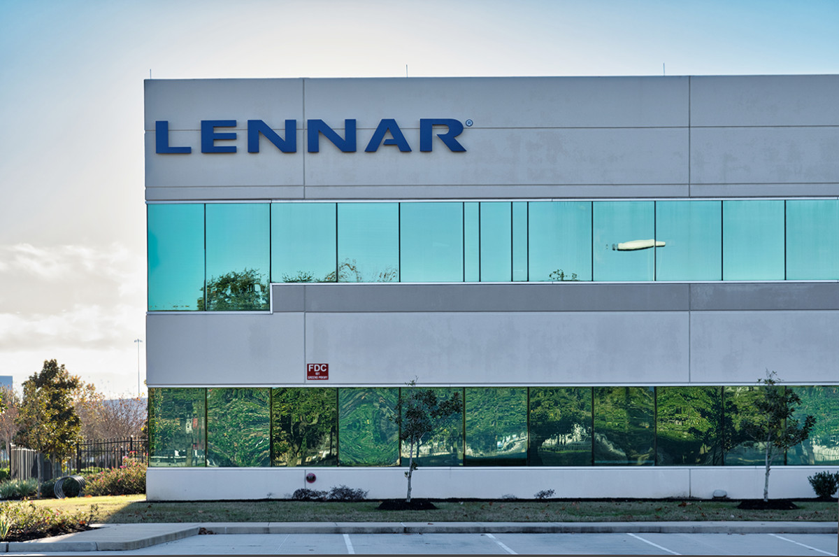 Акции строительной компании Lennar выросли на 4% на фоне сильного отчета